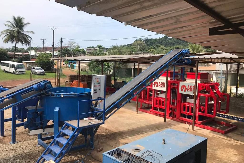 Machine-de-fabrication-de-brique-prix-machine-de-brique-manuelle-machine-a-brique-occasion